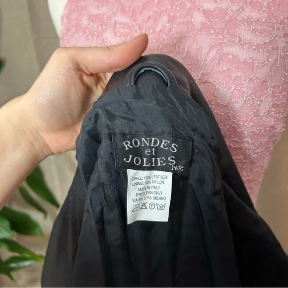 Rondes et Jolies Vintage Leather Biker Jacket with Belt - Picture 12 of 12